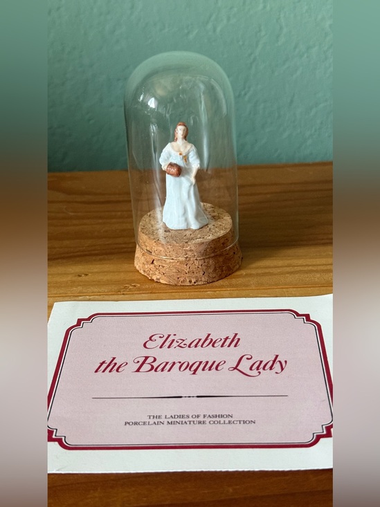 Franklin Mint Other - Franklin Mint Elizabeth Baroque Lady Miniature 1.75” Card Dome Cork Base